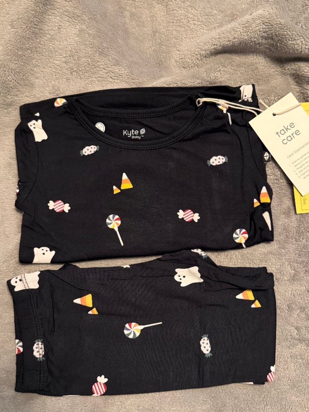 NEW w. tags - Kyte Baby L/s PJs in Trick or Treat (Halloween) - 3T